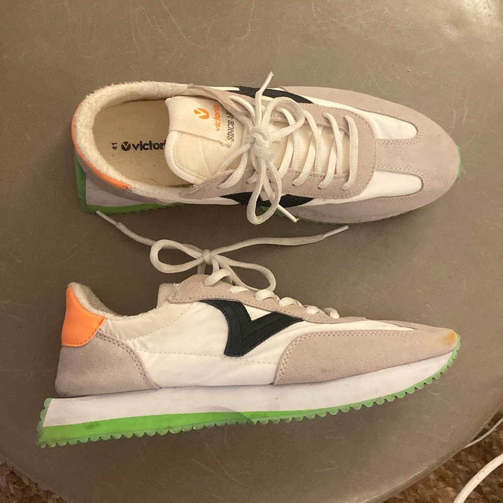 Victoria Cosmos Retro Nylon & Suede